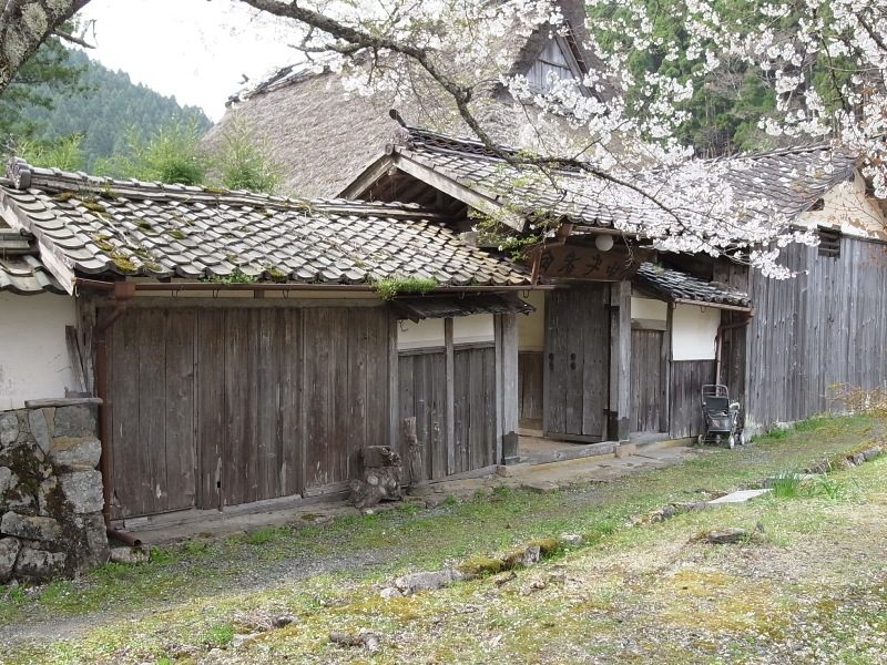 佐中の千年家（兵庫県朝来市）兵庫県　景観形成重要建造物