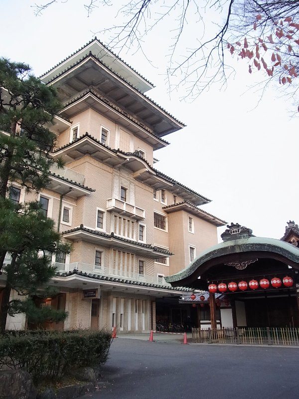 京都祇園　弥栄会館