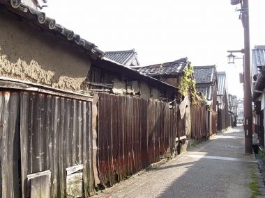 戦前の戸建て住宅　既存不適格建造物　耐震リフォーム