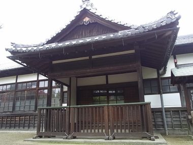 旧岸和田村尋常小学校校舎