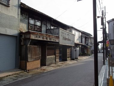 170801奈良県桜井市の崩落する町並み