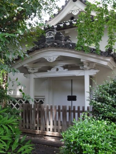 230718漢國神社　鎧蔵